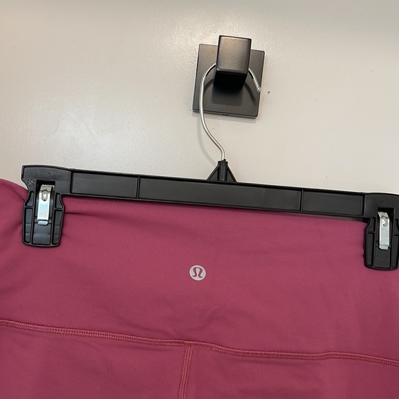 Lululemon pink leggins - Picture 3 of 3